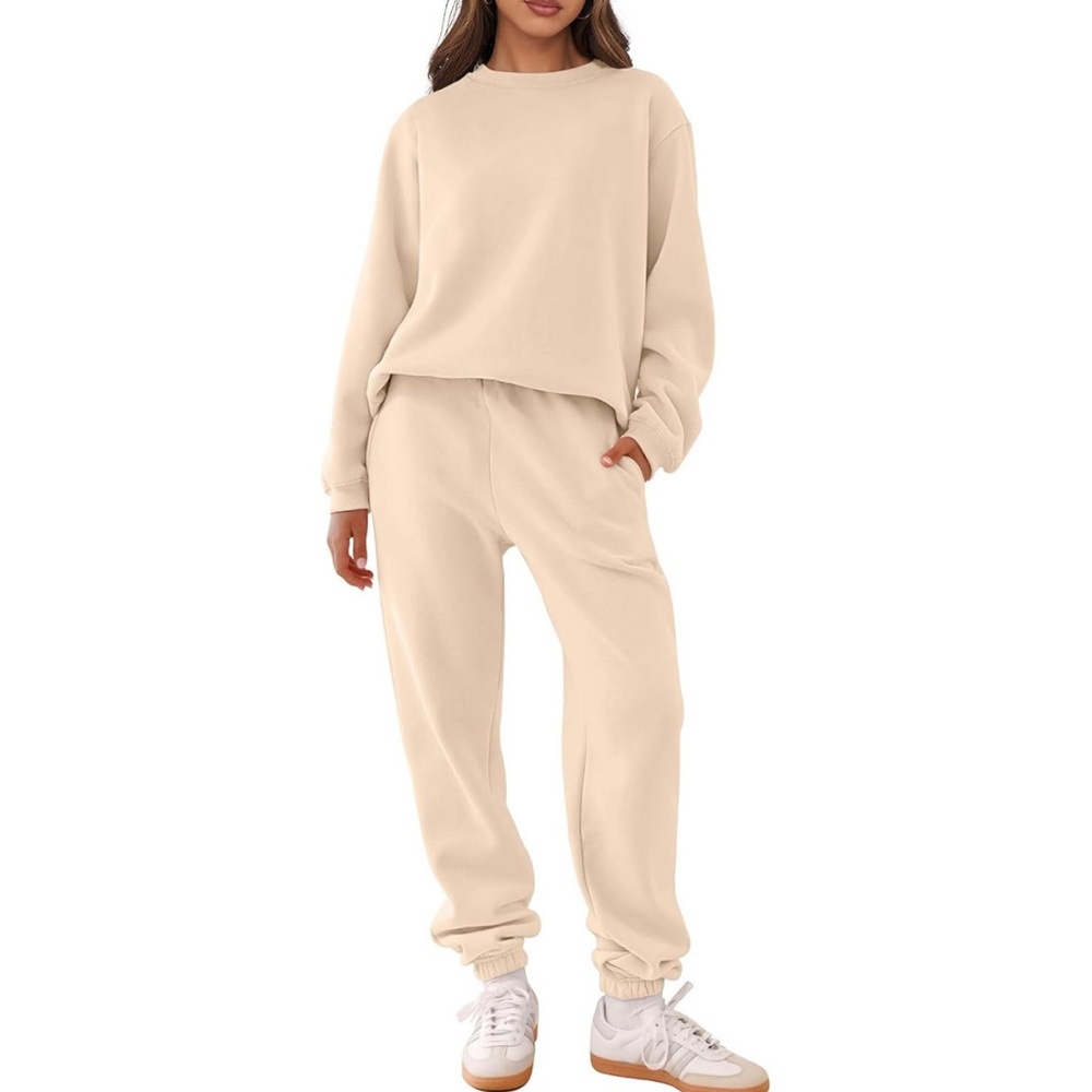 Women's Sweatshirt Set  2XL  With Pockets NWT
